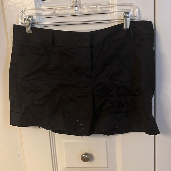 Express black size 8 shorts- Editor - Picture 1 of 2